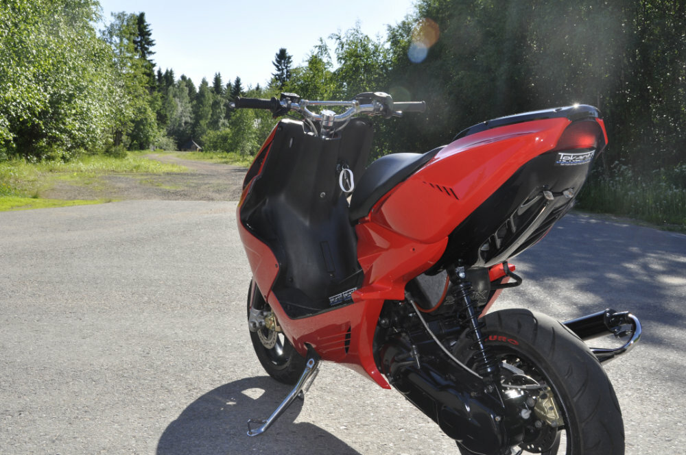 Korotuspala XL 60mm, Minarelli/CPI/Peugeot skootterit (useita eri värejä) - Kuva 14