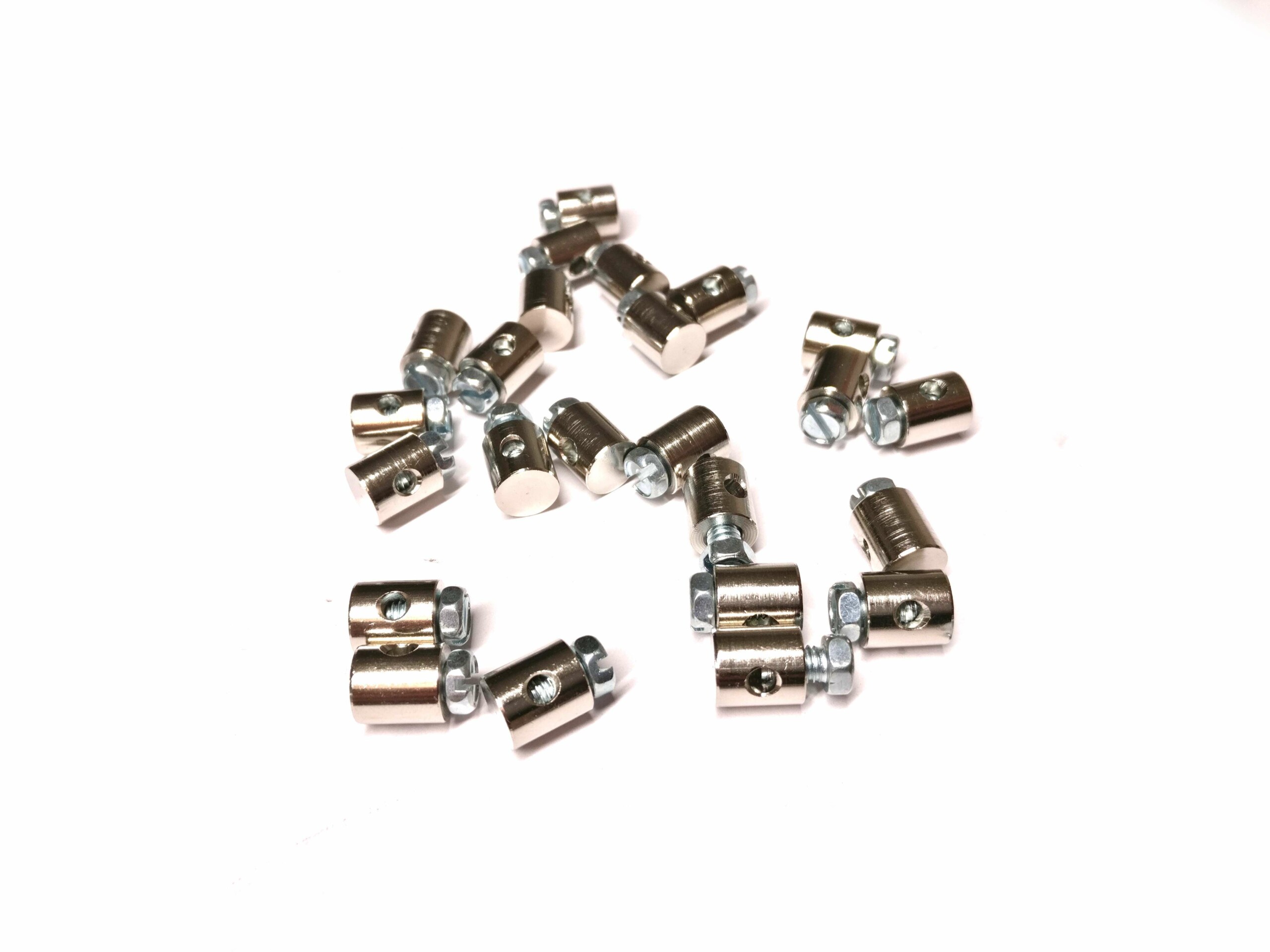 Vaijeriruuvinippa Ø8x9mm - Kuva 1