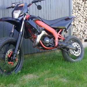 Racetech KTM etulokasuoja + valomaski, musta - Kuva 6