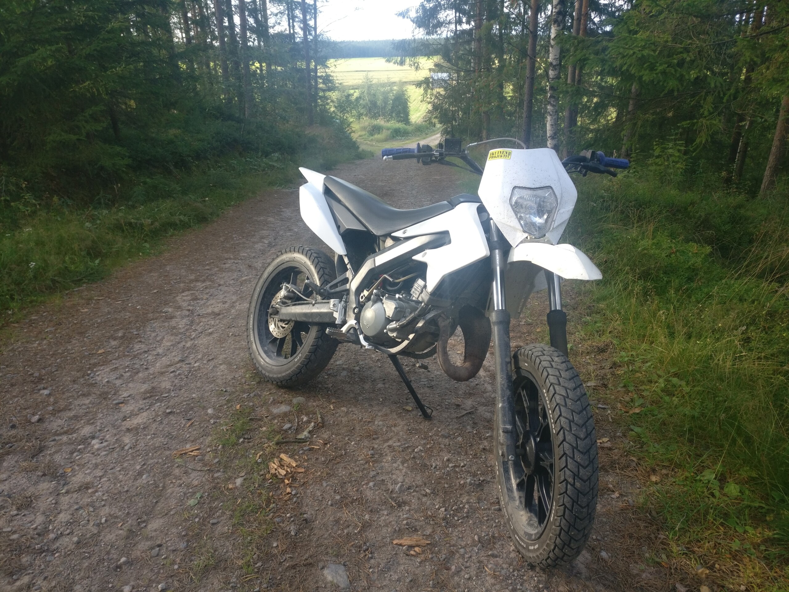 Valomaski, valkoinen - Kuva 3