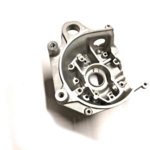 Magneetonpuolen moottorinlohko, Yamaha skootterit (vaaka)