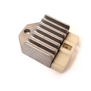 Jännitteensäädin, Yamaha skootterit <-02/Yamaha DT 03-06