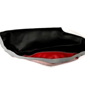 Penkinpäällinen musta/valko/puna, Yamaha Aerox