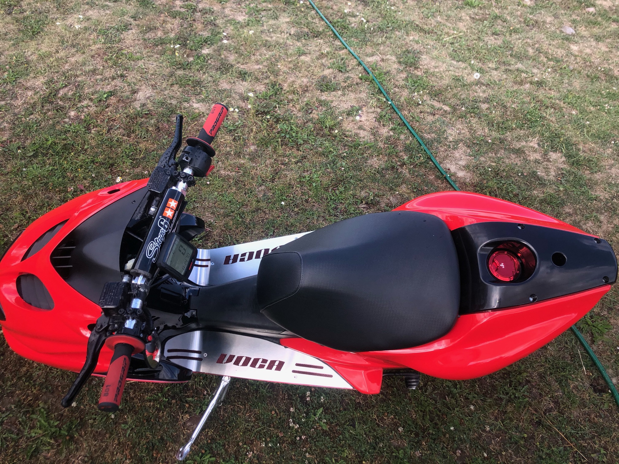 Progrip kahvakumit 801, puna/musta - Kuva 2