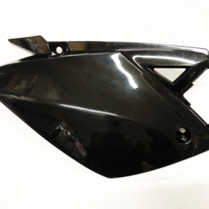 Takakate (oikea, musta), Rieju MRT <-21