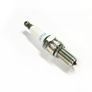 21363105-sytytystulppa-cr7eb-5309a1844e5f80fc NGK CR7EB sytytystulppa