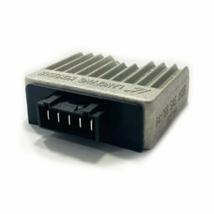 Jännitteensäädin (alkuperäinen), Derbi Senda 18->, Aprilia/Derbi/Piaggio/Vespa skootterit 4T