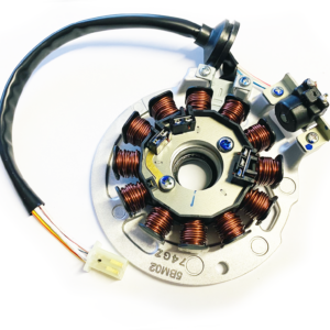 Staattori+pohjalevy (alkuperäinen), Yamaha skootterit (vaaka) 02->