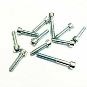 Variaattorinkopan pultit 12 kpl, Yamaha skootterit (vaaka)