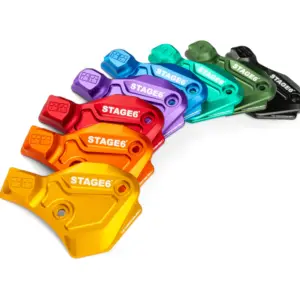 Stage6 CNC öljypumpun peitelevy (useita eri värejä), Minarelli AM6